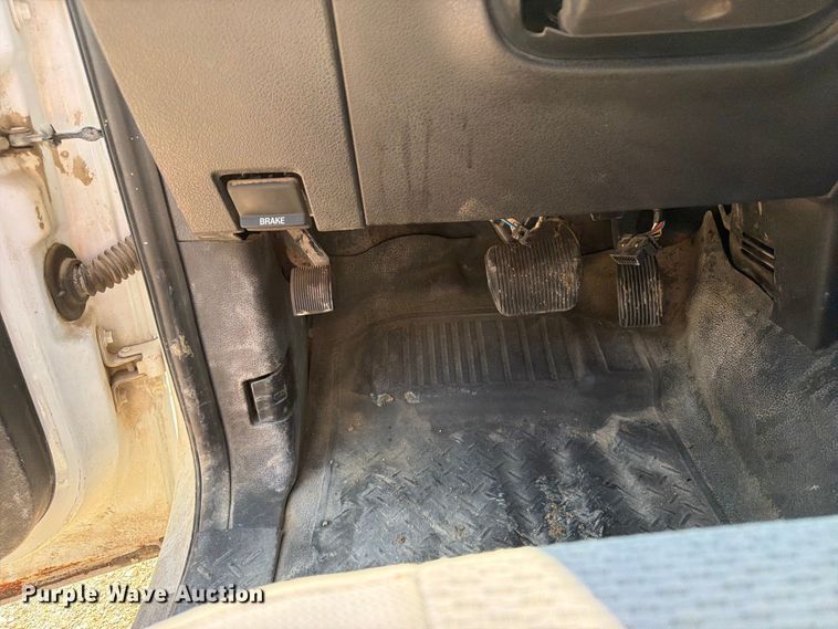 image for item FB5898 2013 Ford F150 pickup truck
