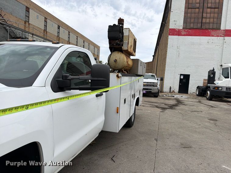 image for item FB5949 2016 Chevrolet Silverado 3500HD utility bed pickup truck