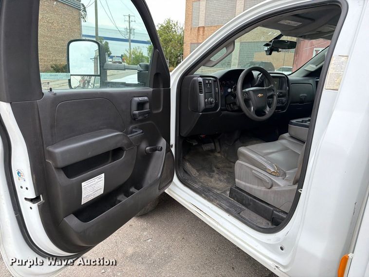 image for item FB5949 2016 Chevrolet Silverado 3500HD utility bed pickup truck