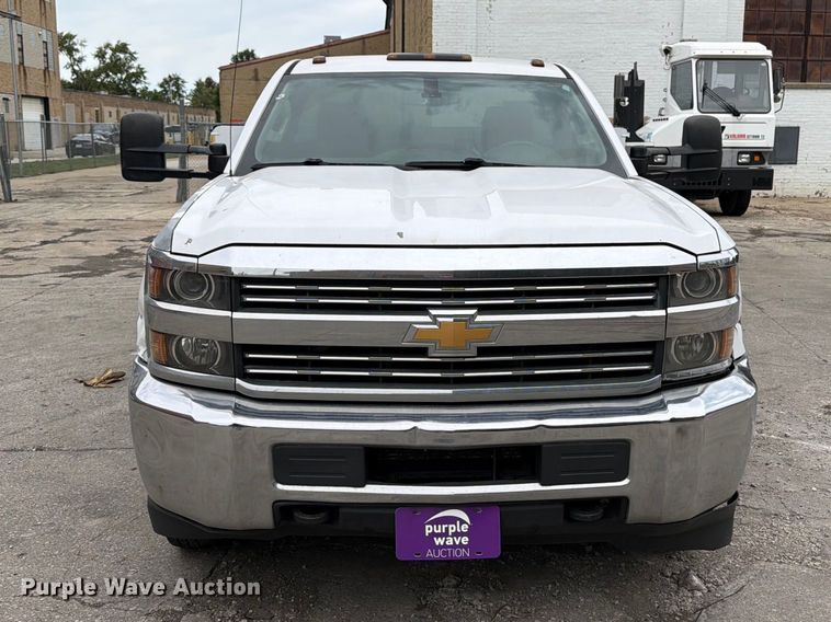 image for item FB5950 2016 Chevrolet Silverado 3500HD utility bed pickup truck