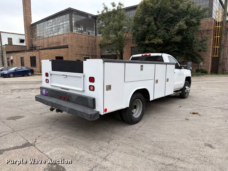 image for item FB5950 2016 Chevrolet Silverado 3500HD utility bed pickup truck