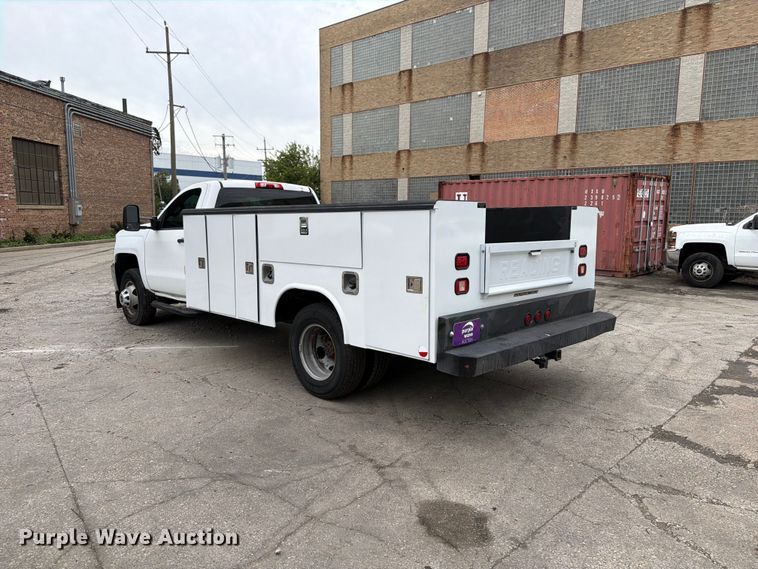 image for item FB5950 2016 Chevrolet Silverado 3500HD utility bed pickup truck