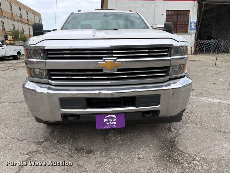 image for item FB5950 2016 Chevrolet Silverado 3500HD utility bed pickup truck