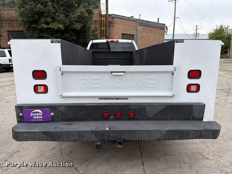 image for item FB5950 2016 Chevrolet Silverado 3500HD utility bed pickup truck