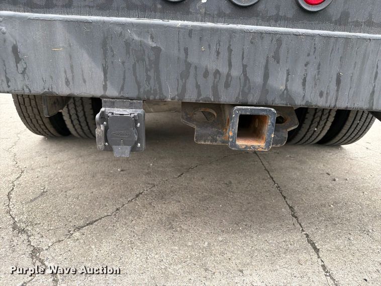 image for item FB5950 2016 Chevrolet Silverado 3500HD utility bed pickup truck