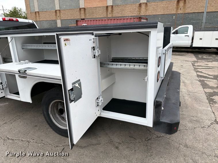 image for item FB5950 2016 Chevrolet Silverado 3500HD utility bed pickup truck