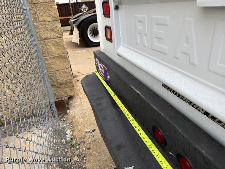 image for item FB5950 2016 Chevrolet Silverado 3500HD utility bed pickup truck