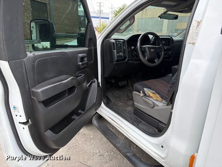 image for item FB5950 2016 Chevrolet Silverado 3500HD utility bed pickup truck