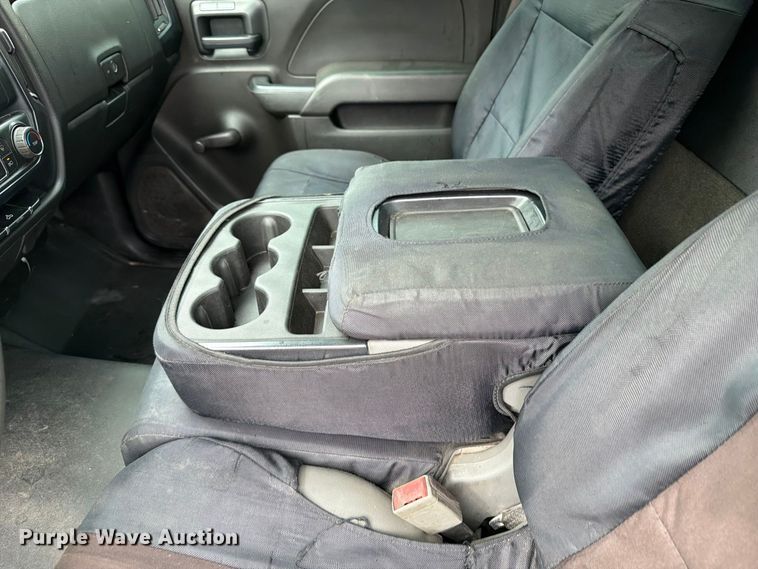 image for item FB5950 2016 Chevrolet Silverado 3500HD utility bed pickup truck