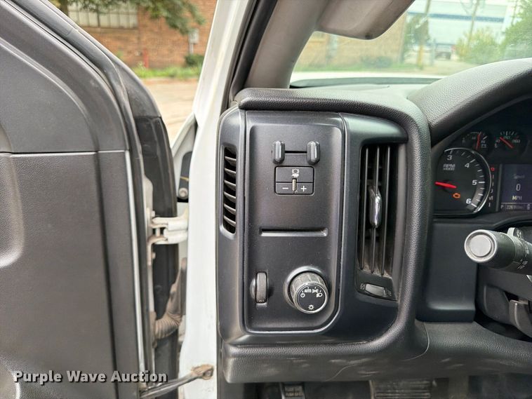 image for item FB5950 2016 Chevrolet Silverado 3500HD utility bed pickup truck
