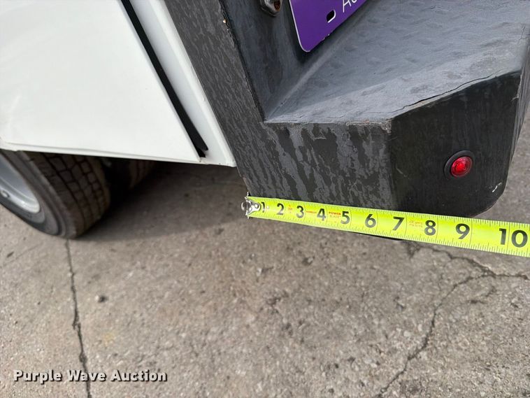 image for item FB5951 2016 Chevrolet Silverado 3500HD utility bed pickup truck