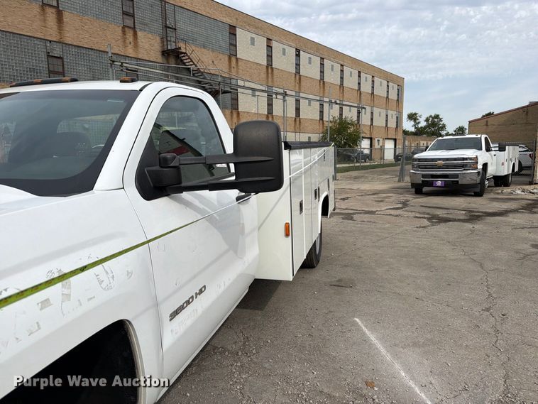 image for item FB5951 2016 Chevrolet Silverado 3500HD utility bed pickup truck