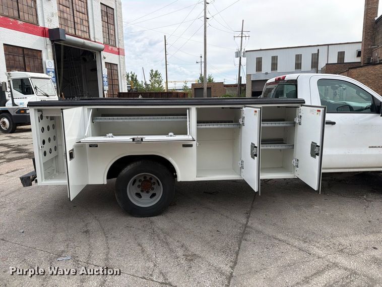 image for item FB5951 2016 Chevrolet Silverado 3500HD utility bed pickup truck