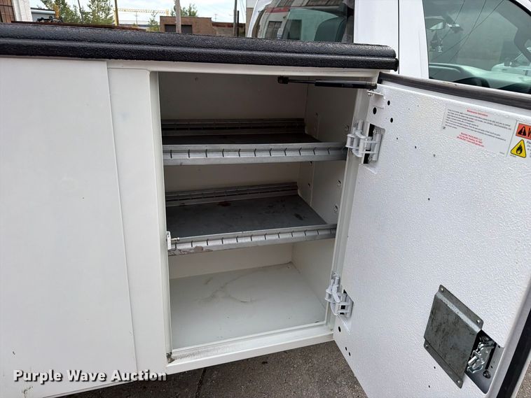image for item FB5951 2016 Chevrolet Silverado 3500HD utility bed pickup truck