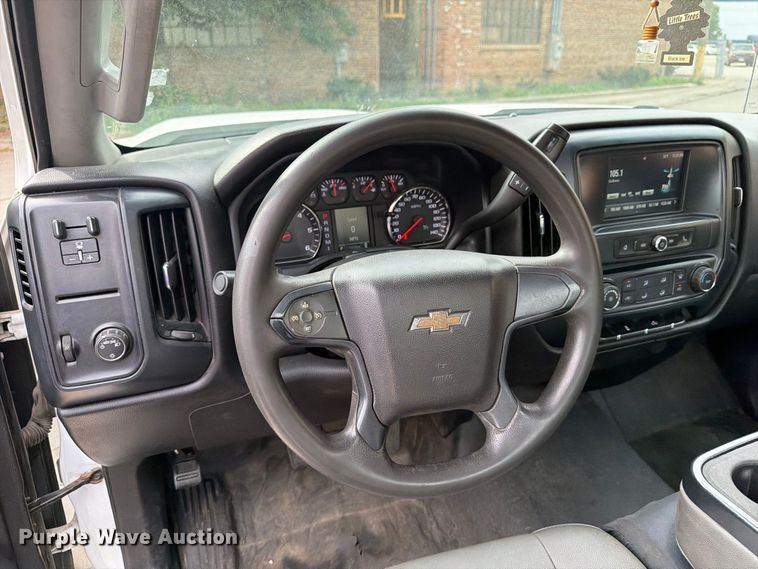 image for item FB5951 2016 Chevrolet Silverado 3500HD utility bed pickup truck