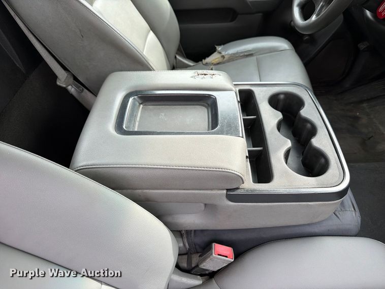 image for item FB5951 2016 Chevrolet Silverado 3500HD utility bed pickup truck