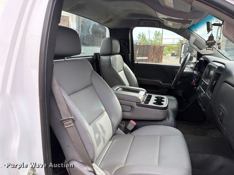 image for item FB5951 2016 Chevrolet Silverado 3500HD utility bed pickup truck