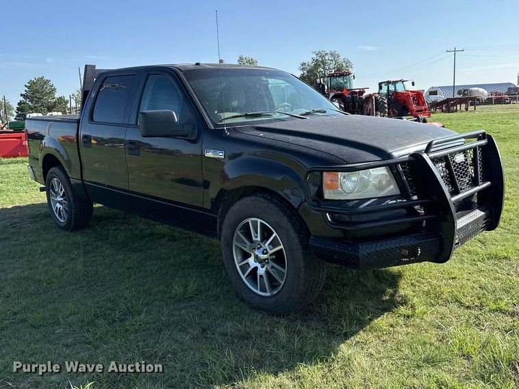 image for item FB6737 2006 Ford F150 Crew Cab pickup truck