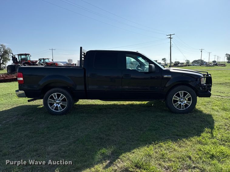 image for item FB6737 2006 Ford F150 Crew Cab pickup truck