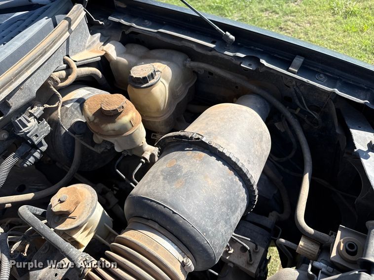 image for item FB6737 2006 Ford F150 Crew Cab pickup truck