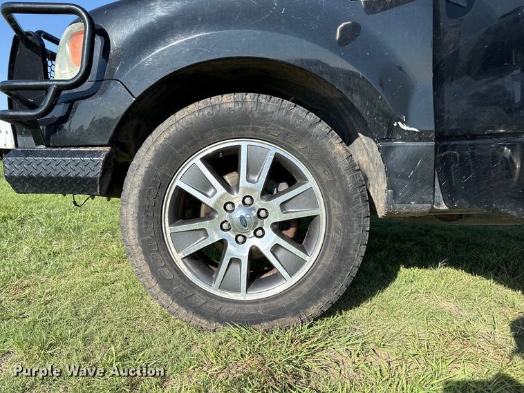 image for item FB6737 2006 Ford F150 Crew Cab pickup truck