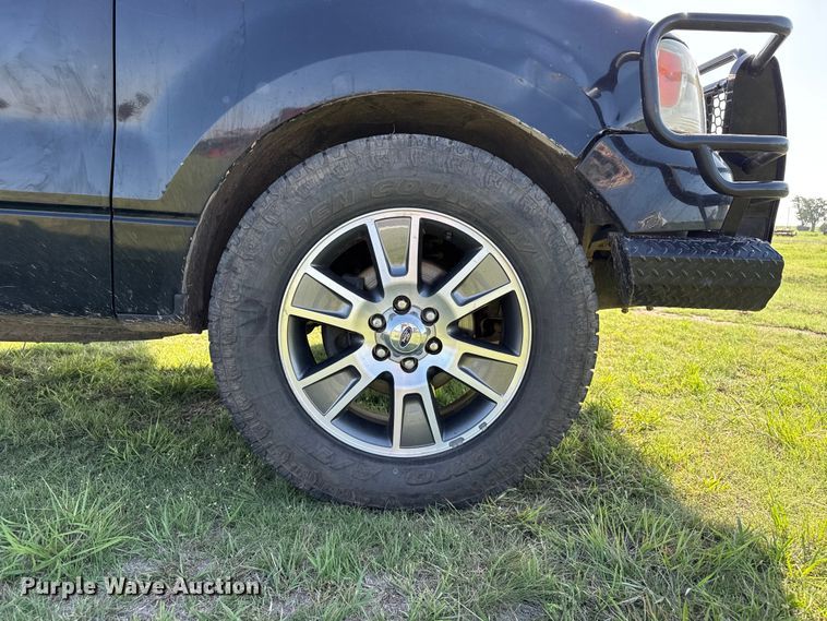 image for item FB6737 2006 Ford F150 Crew Cab pickup truck