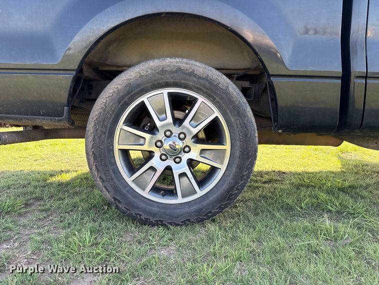 image for item FB6737 2006 Ford F150 Crew Cab pickup truck