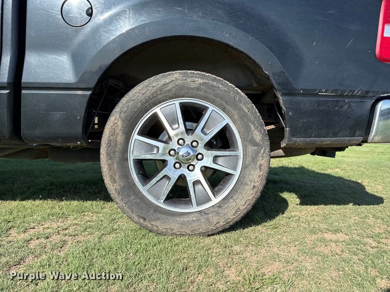 image for item FB6737 2006 Ford F150 Crew Cab pickup truck