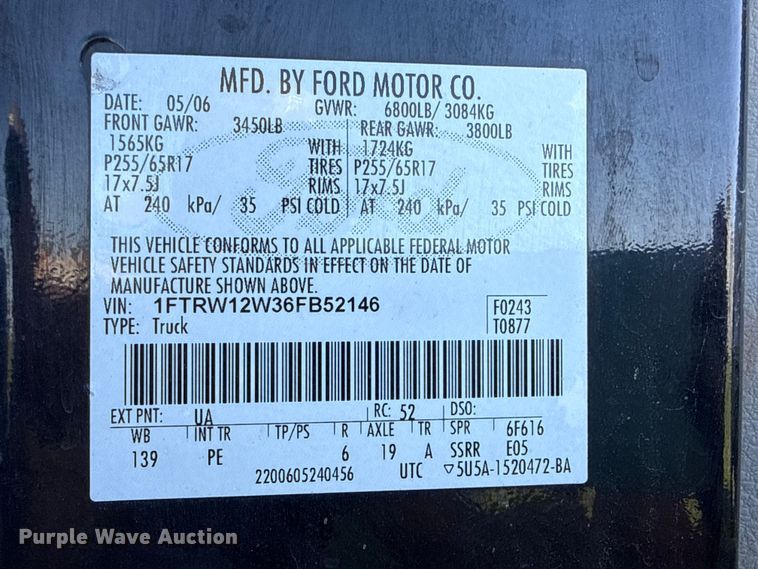 image for item FB6737 2006 Ford F150 Crew Cab pickup truck