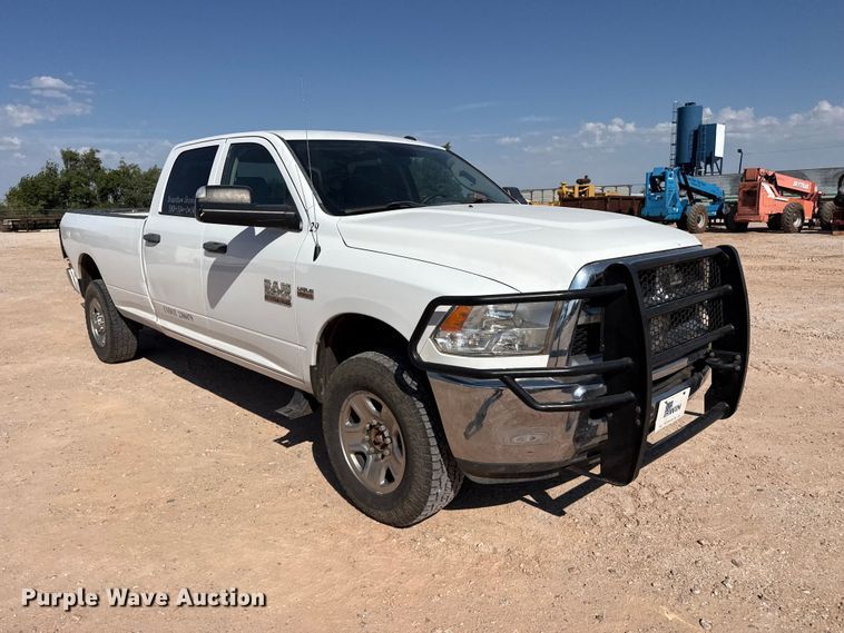 image for item FB6902 2017 RAM 2500 Crew Cab pickup truck