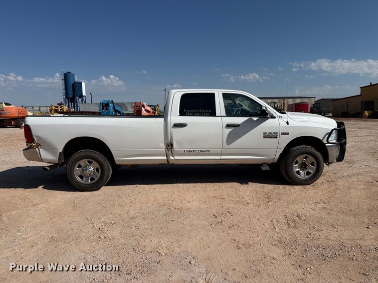 image for item FB6902 2017 RAM 2500 Crew Cab pickup truck