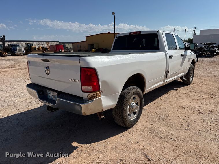 image for item FB6902 2017 RAM 2500 Crew Cab pickup truck