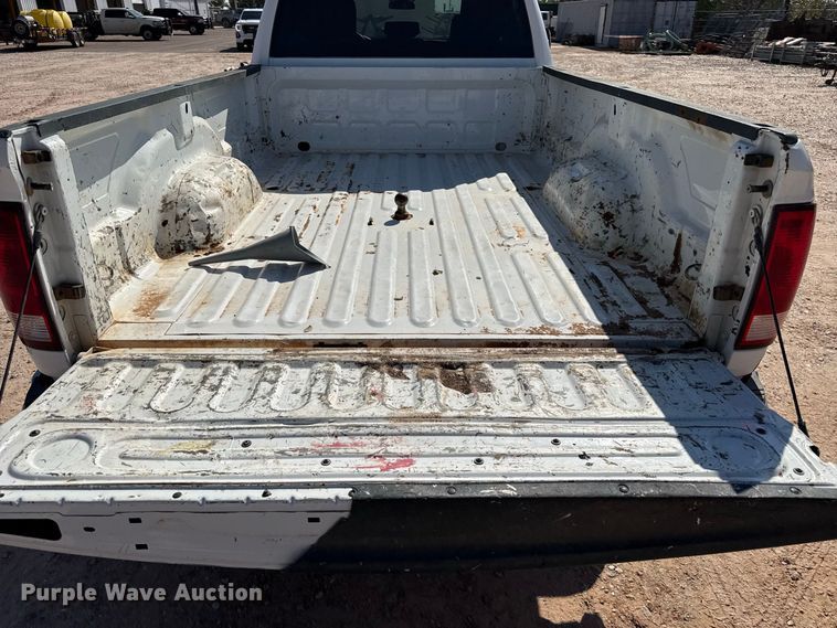 image for item FB6902 2017 RAM 2500 Crew Cab pickup truck