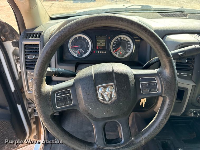 image for item FB6902 2017 RAM 2500 Crew Cab pickup truck