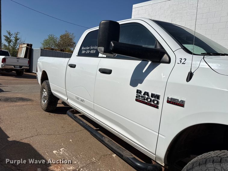 image for item FB6903 2018 RAM 2500 Crew Cab pickup truck