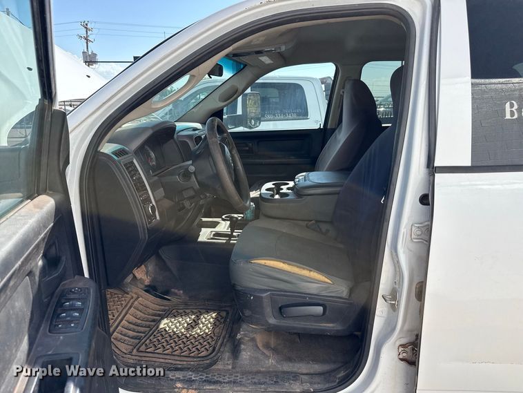 image for item FB6903 2018 RAM 2500 Crew Cab pickup truck