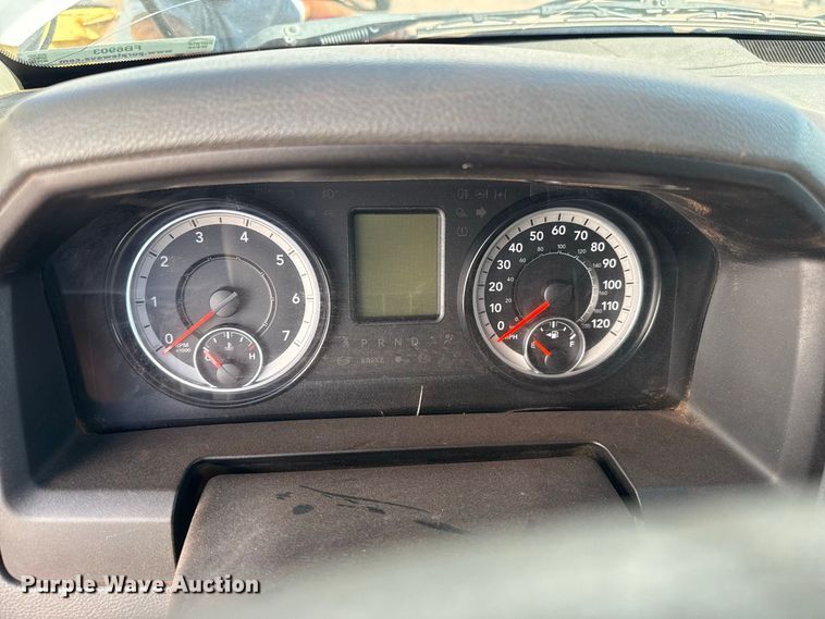 image for item FB6903 2018 RAM 2500 Crew Cab pickup truck