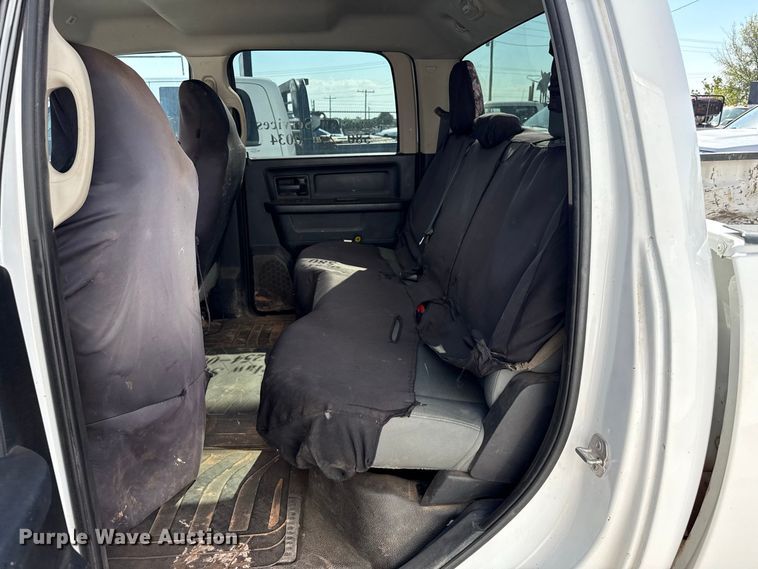 image for item FB6903 2018 RAM 2500 Crew Cab pickup truck