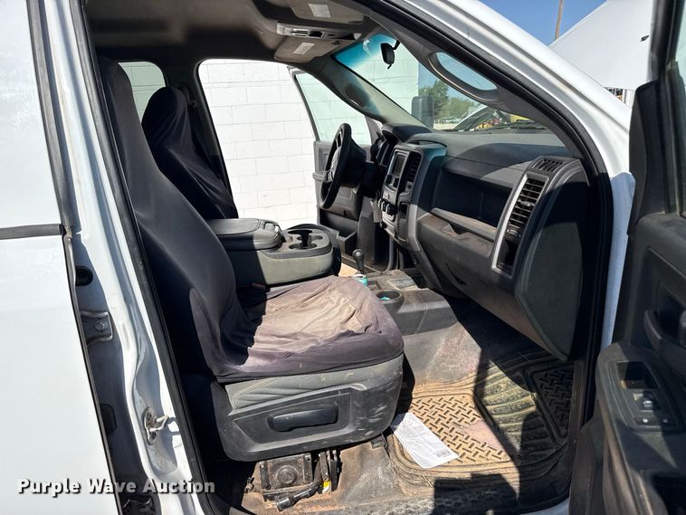 image for item FB6903 2018 RAM 2500 Crew Cab pickup truck