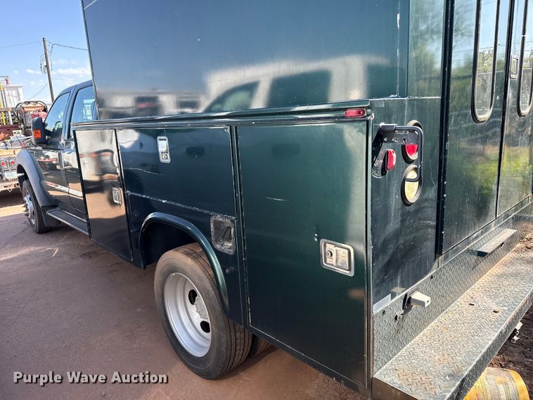 image for item FB6904 2011 Ford F450 Super Duty XL Crew Cab utility bed pickup truck
