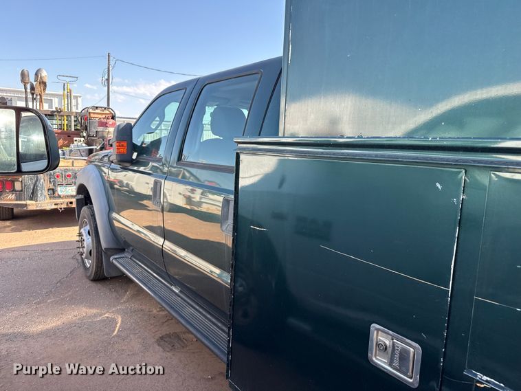 image for item FB6904 2011 Ford F450 Super Duty XL Crew Cab utility bed pickup truck