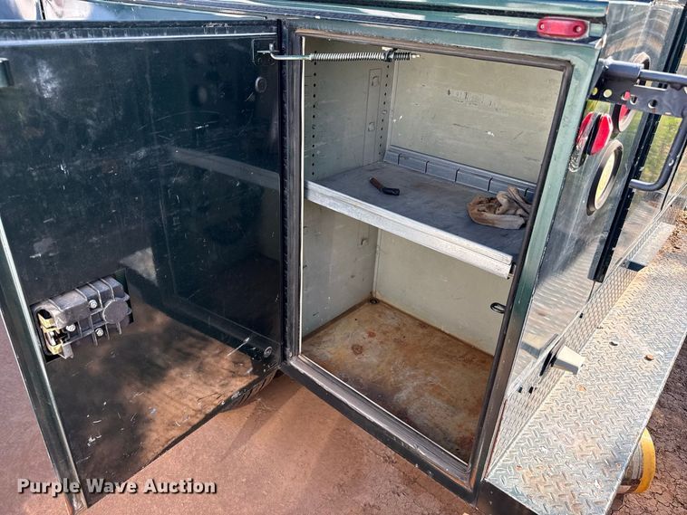 image for item FB6904 2011 Ford F450 Super Duty XL Crew Cab utility bed pickup truck