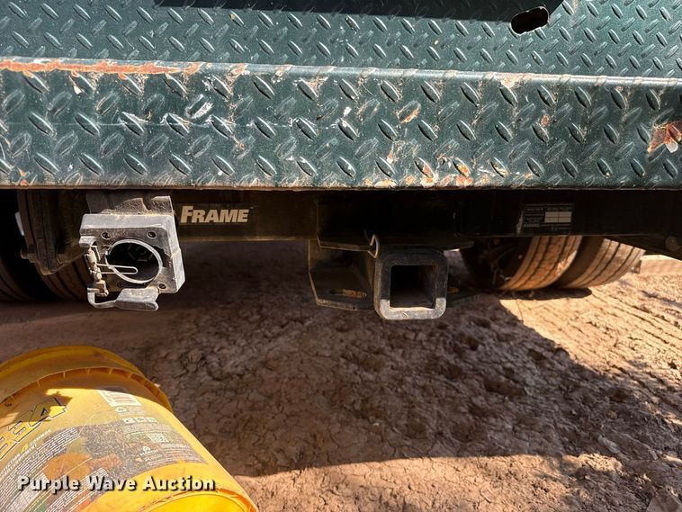 image for item FB6904 2011 Ford F450 Super Duty XL Crew Cab utility bed pickup truck