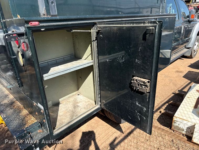 image for item FB6904 2011 Ford F450 Super Duty XL Crew Cab utility bed pickup truck