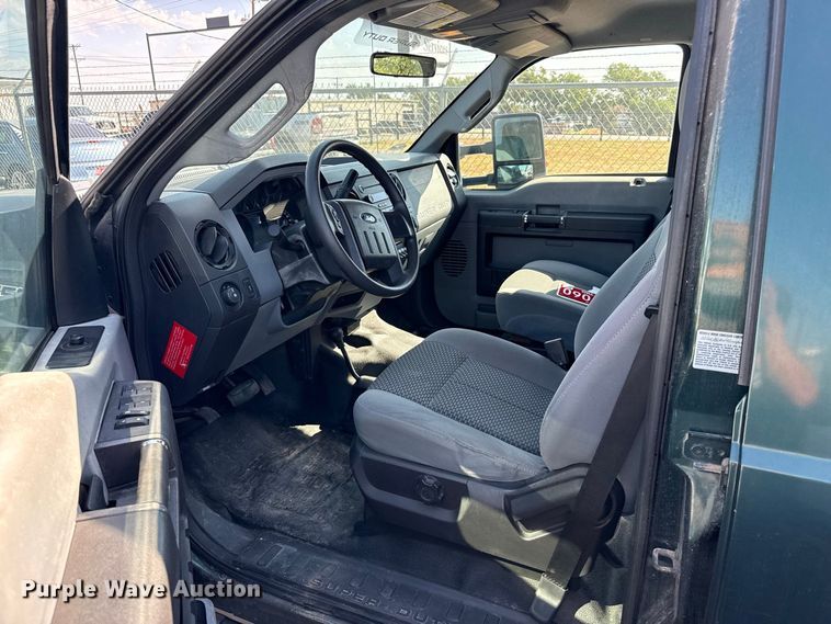 image for item FB6904 2011 Ford F450 Super Duty XL Crew Cab utility bed pickup truck