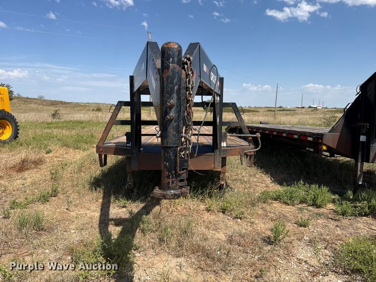 image for item FB6906 2014 Circle M equipment trailer