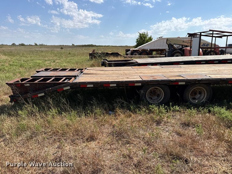 image for item FB6906 2014 Circle M equipment trailer