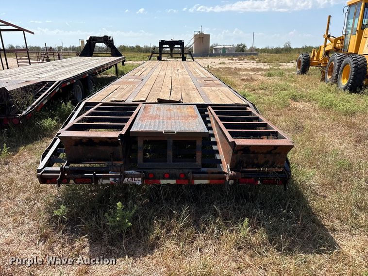 image for item FB6906 2014 Circle M equipment trailer