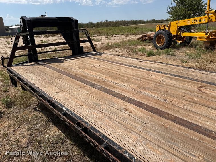 image for item FB6906 2014 Circle M equipment trailer