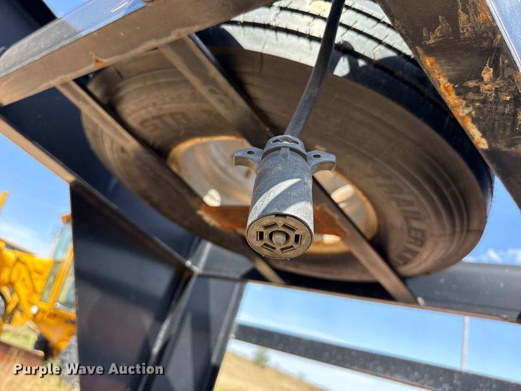 image for item FB6906 2014 Circle M equipment trailer